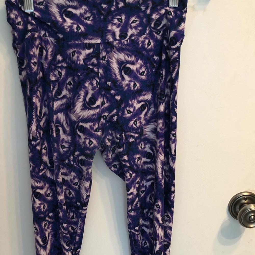 🦄 Unicorn 🦄 purple fox OS LLR leggings!
